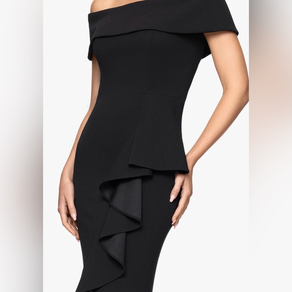 🦋✨White House Black Market Strapless Black‎ Dress ✨🦋